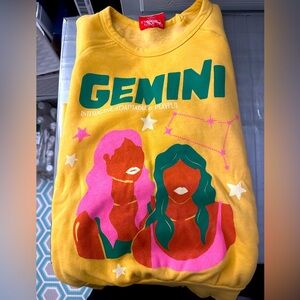 Beautiful GEMINI sweater new! Very cozy size xs